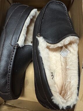 UGG Men’s Dark Brown Leather Moccasin with Cream Shearling Lining